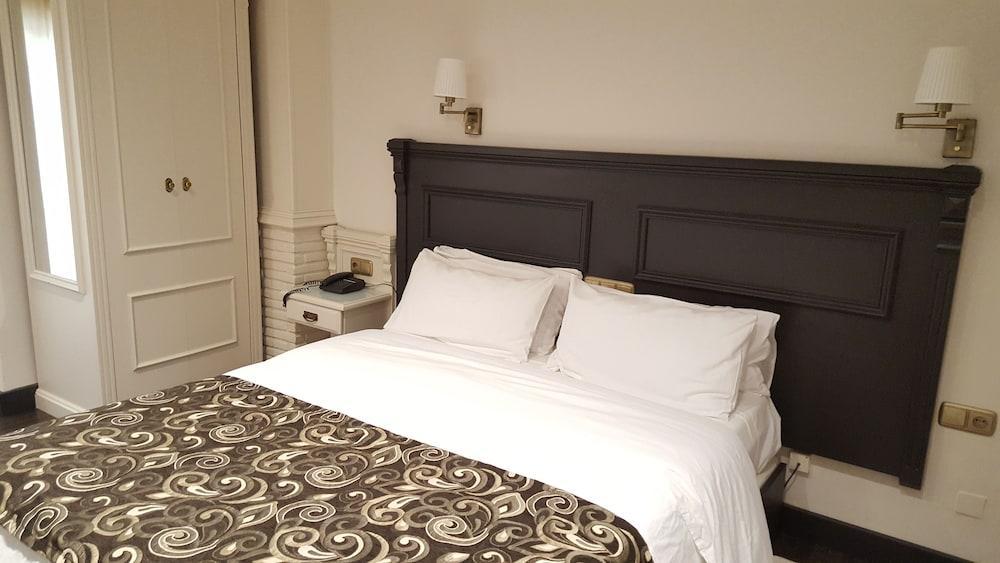 Avent Verahotel Bagian luar foto