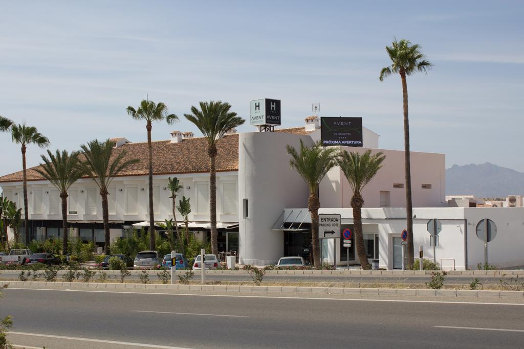 Avent Verahotel Bagian luar foto