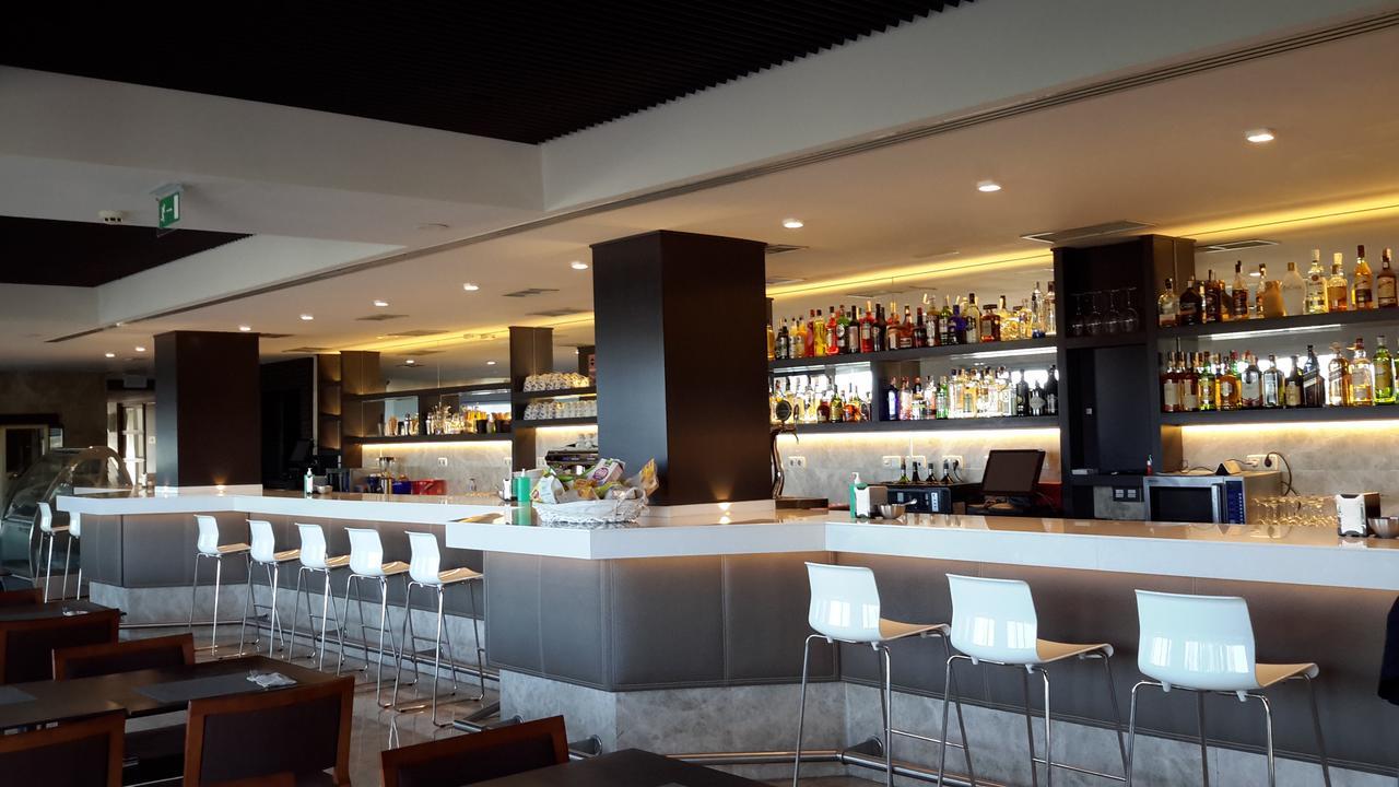 Avent Verahotel Bagian luar foto